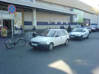 Szeged TESCO parkol - megllni tilos